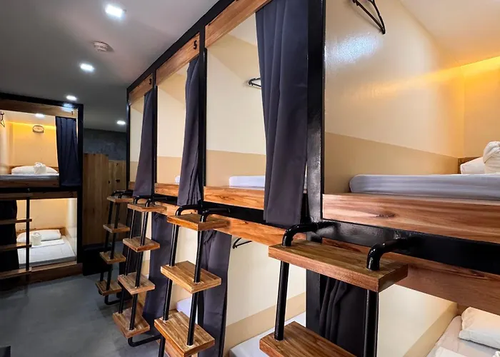 Kugii - Self Check-in Capsule Near Cebu Airport Lapu-Lapu City
