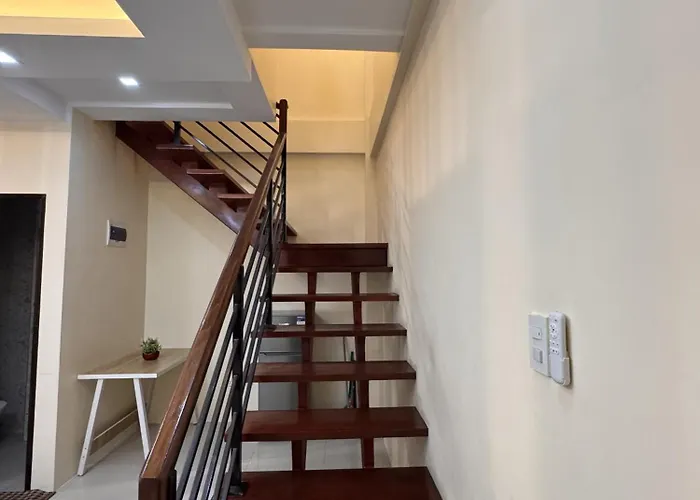 Kugii - Self Check-in Capsule Near Cebu Airport